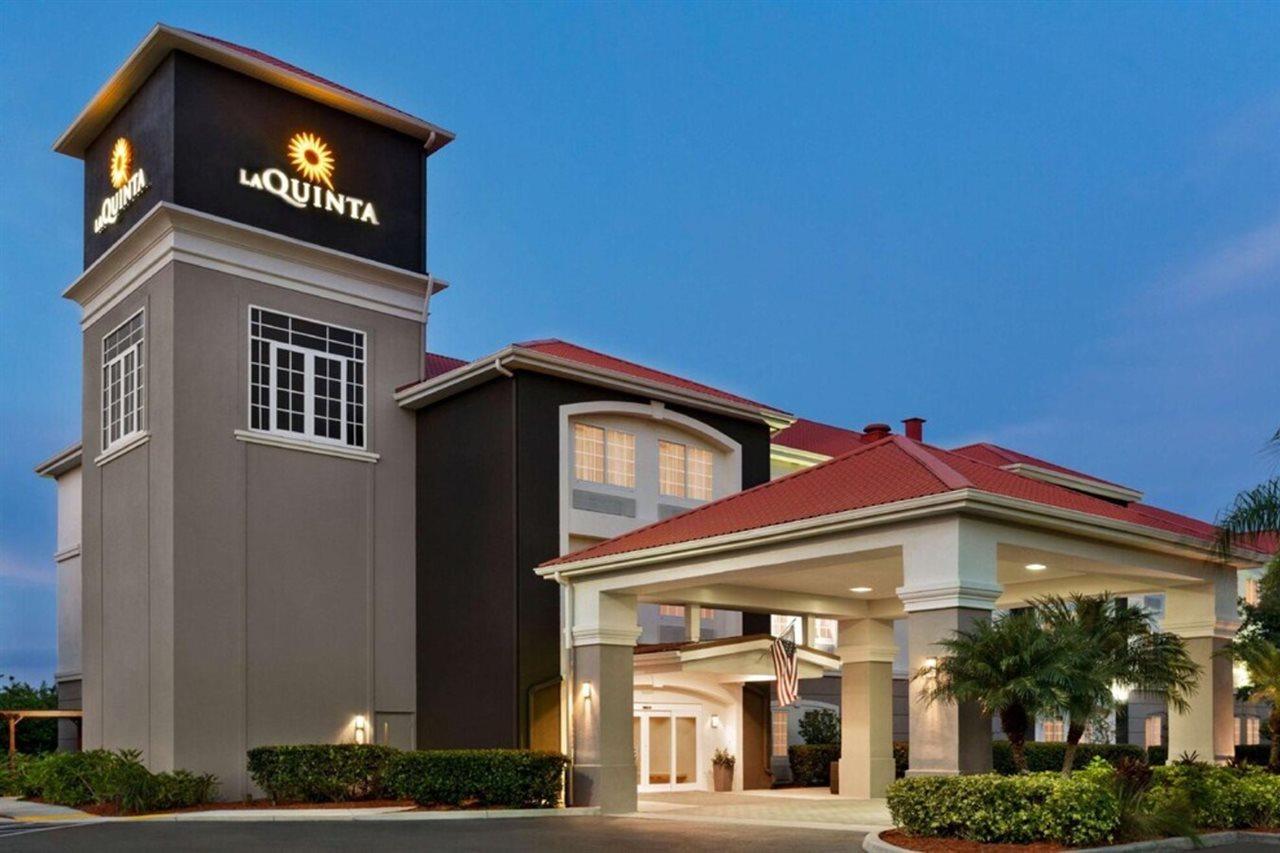 Comfort Inn & Suites Port Charlotte-Punta Gorda Ngoại thất bức ảnh