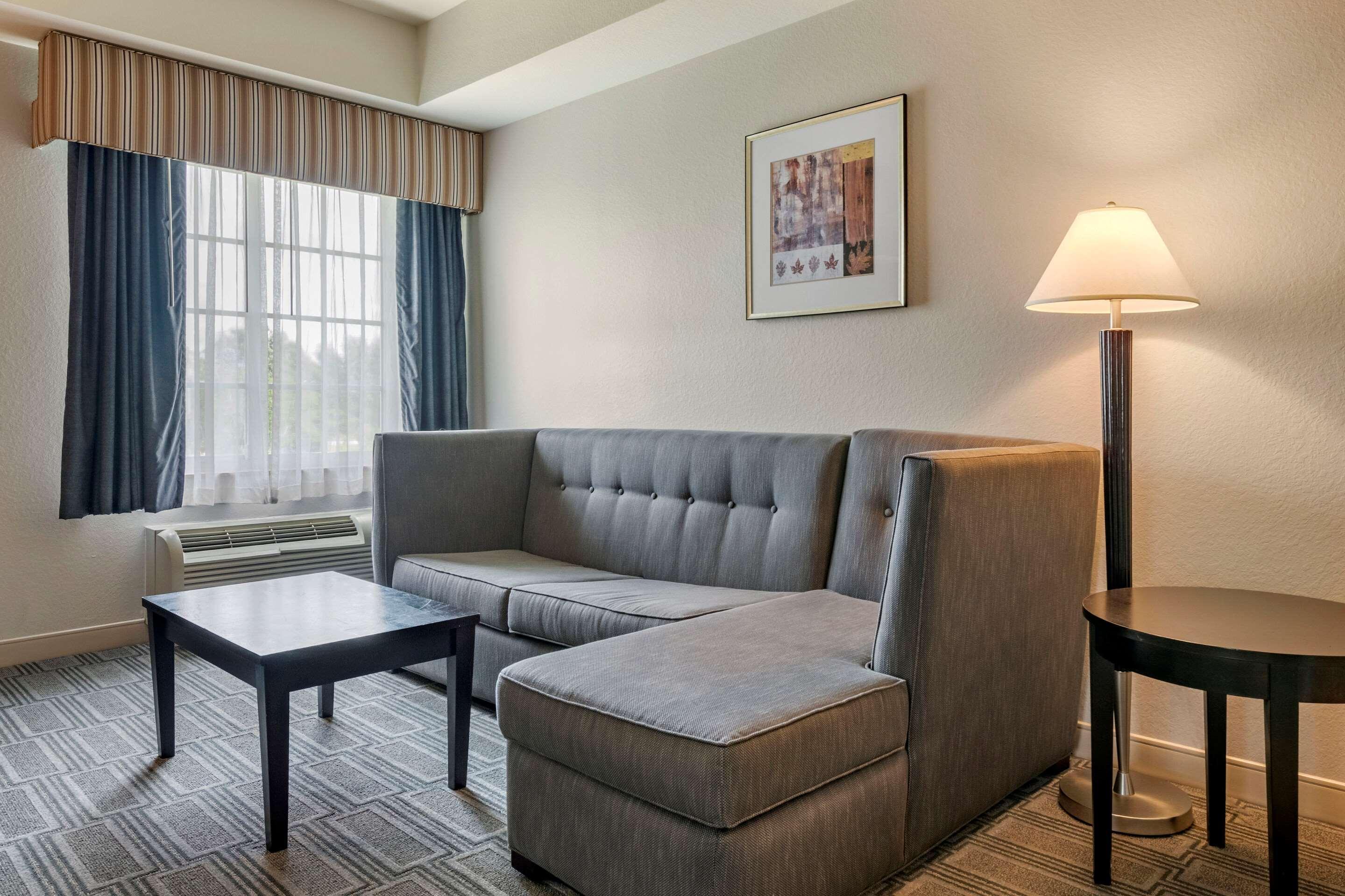 Comfort Inn & Suites Port Charlotte-Punta Gorda Ngoại thất bức ảnh